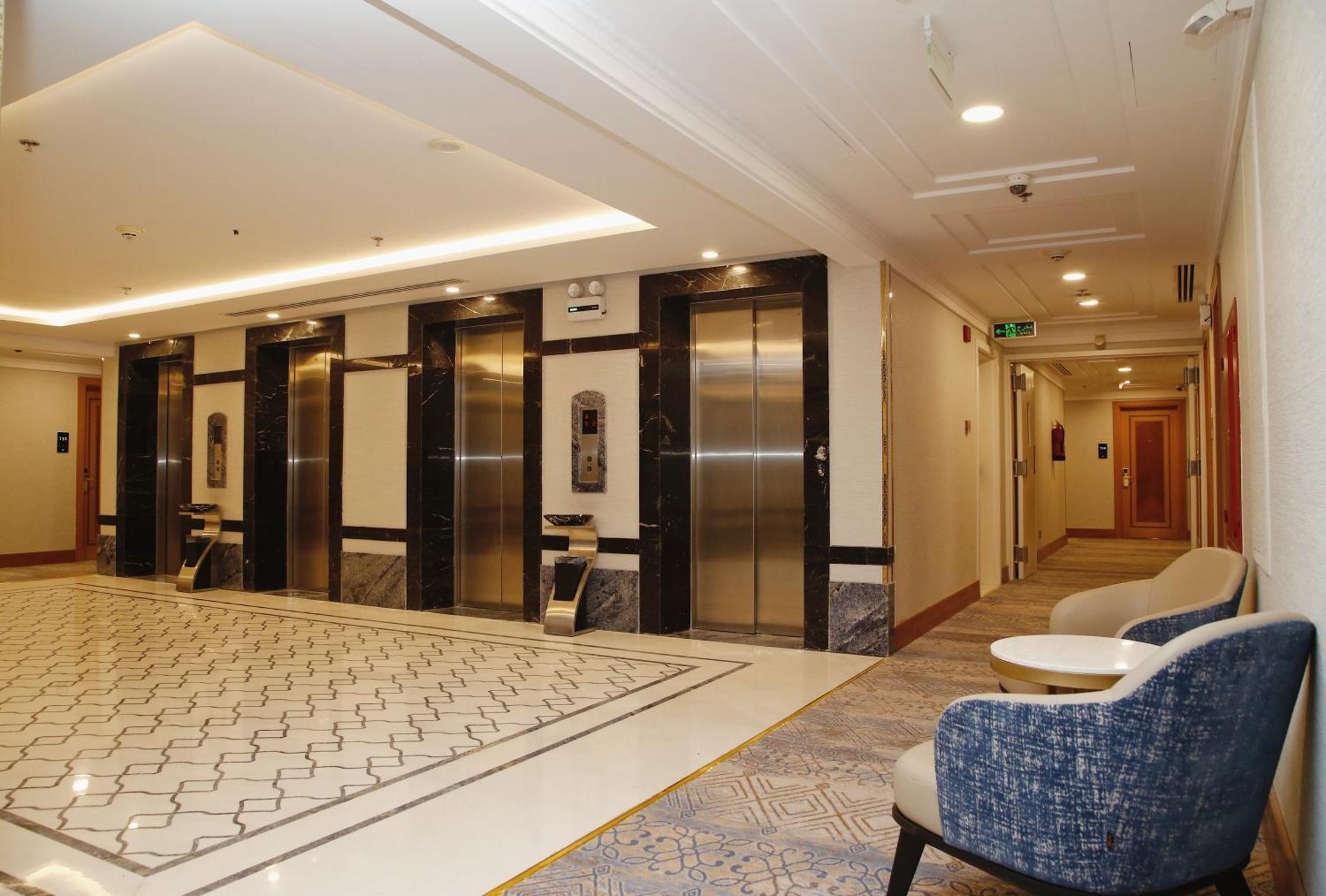 Hotel Maden Alrawda Medina Exterior foto Elevators at the hotel
