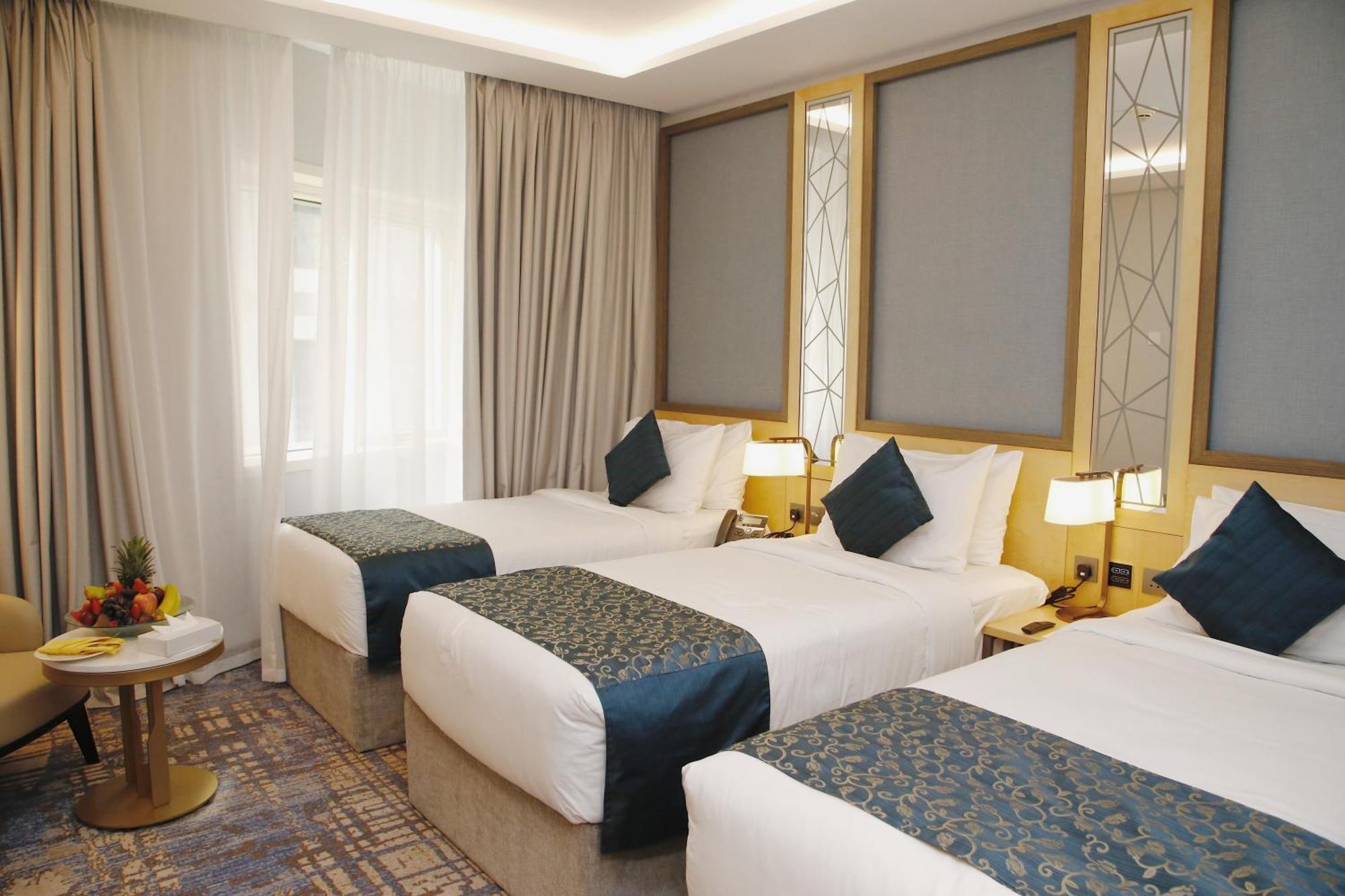 Hotel Maden Alrawda Medina Exterior foto Deluxe Family Room